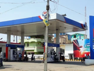 hp-petrol-bunk